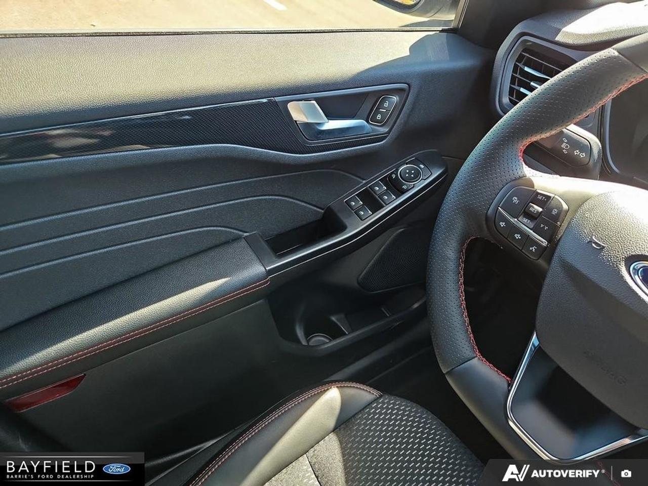 2026 Ford Escape ST-Line Select Photo