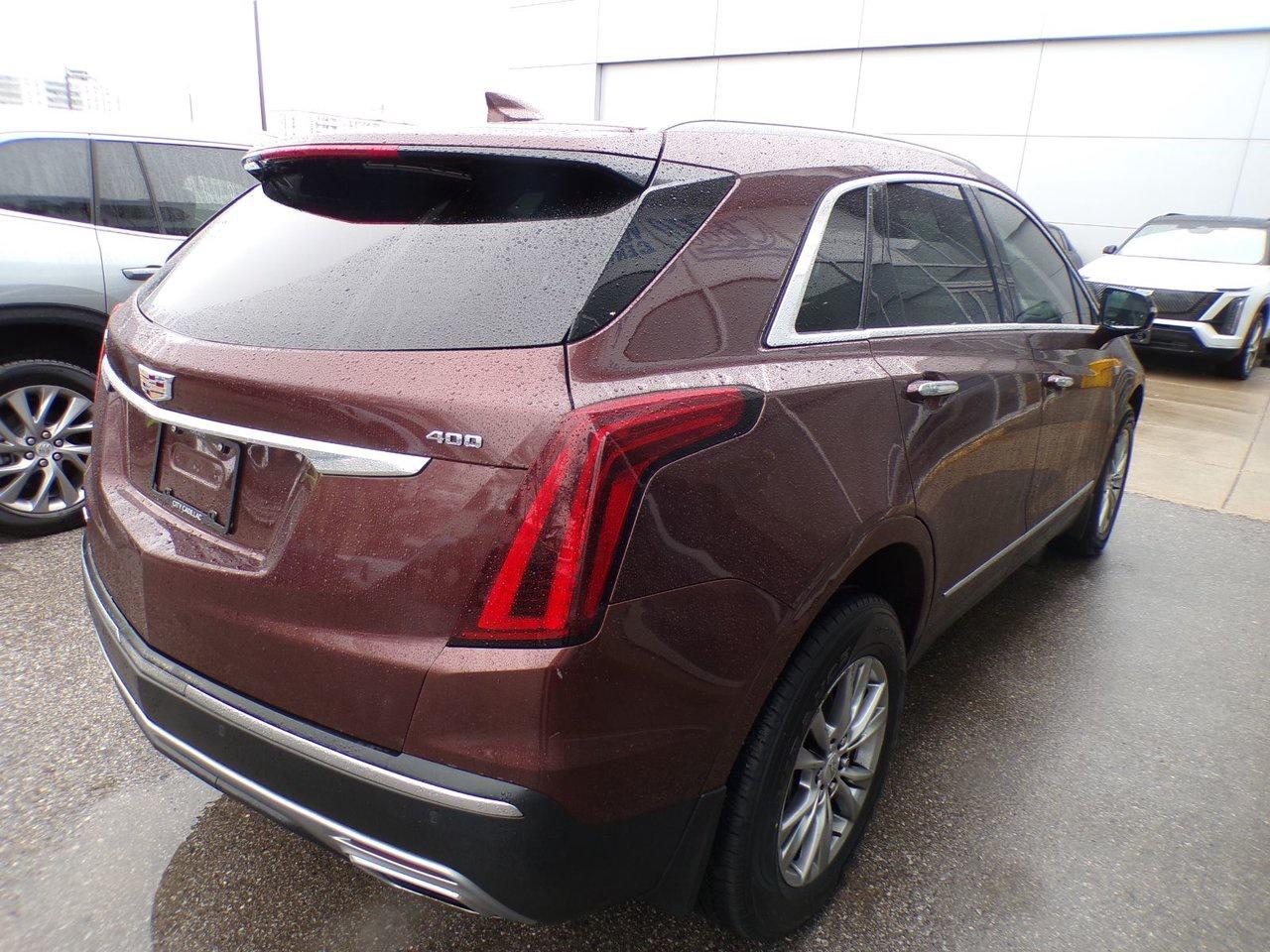 2022 Cadillac XT5 Premium Luxury AWD Photo3
