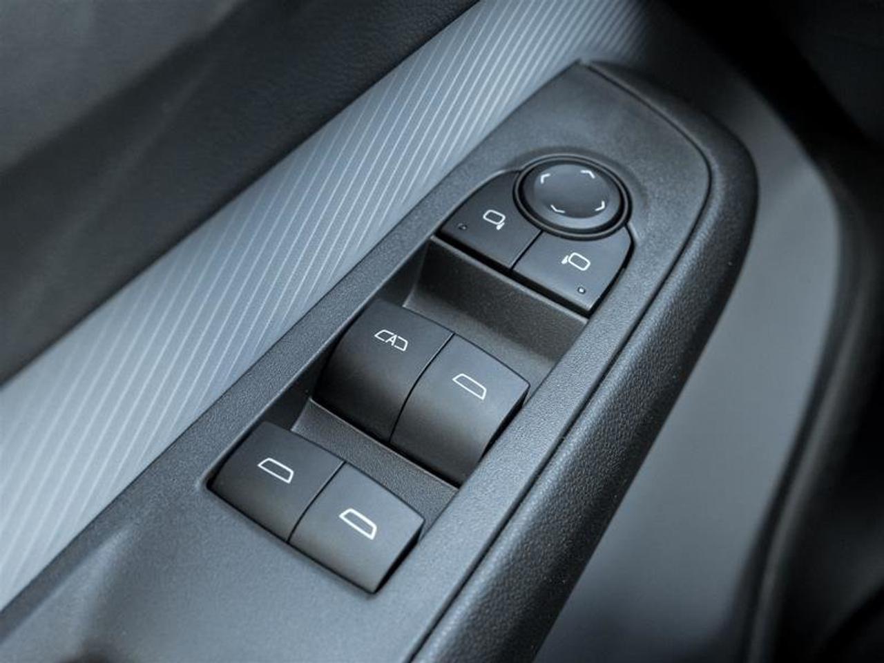 2027 Chevrolet Bolt EV RS Photo