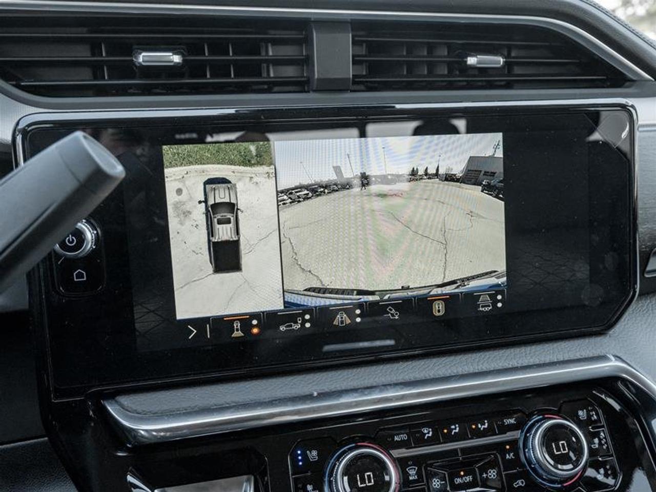 2026 GMC SIERRA 2500HD Crew Cab Standard Box 4-Wheel Drive Denali Photo