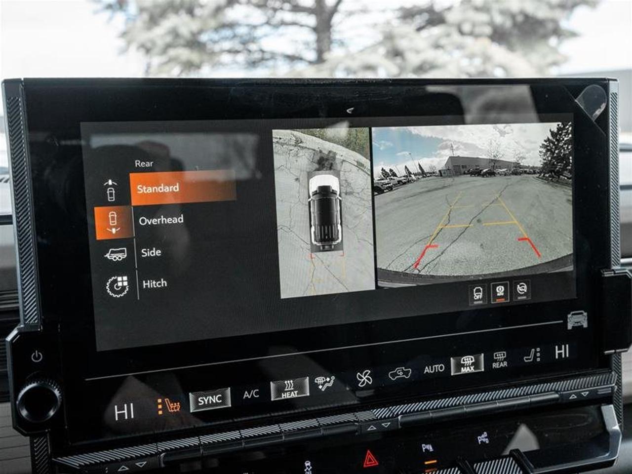 2026 GMC HUMMER EV SUV 2X Photo2