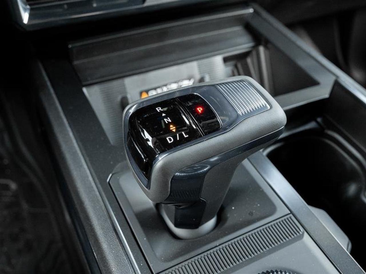 2026 GMC HUMMER EV SUV 2X Photo