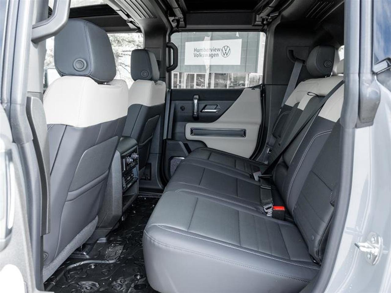2026 GMC HUMMER EV SUV 2X Photo