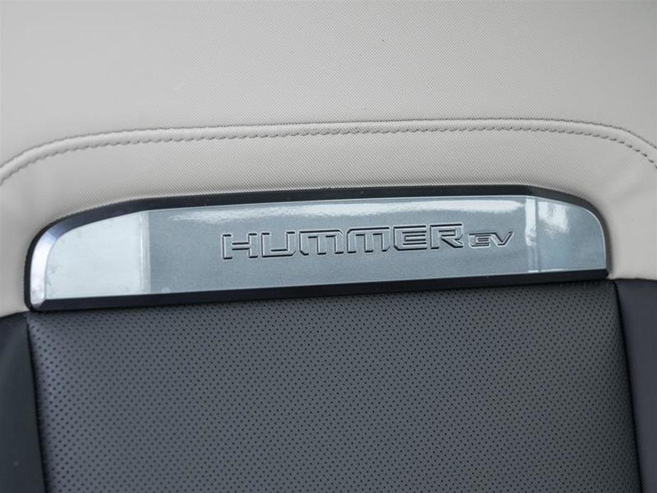 2026 GMC HUMMER EV SUV 2X Photo