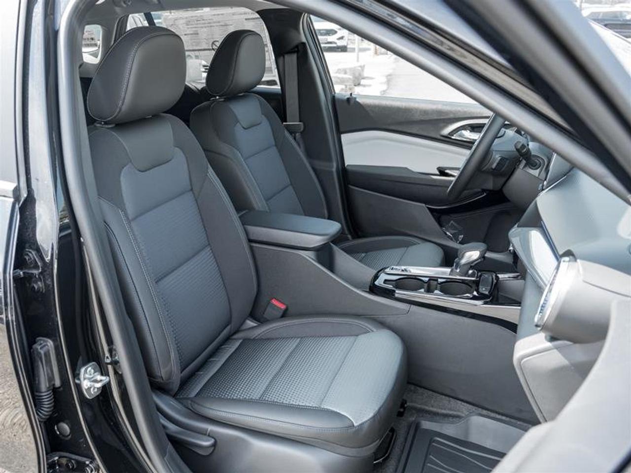 2026 Chevrolet Trax LT Photo