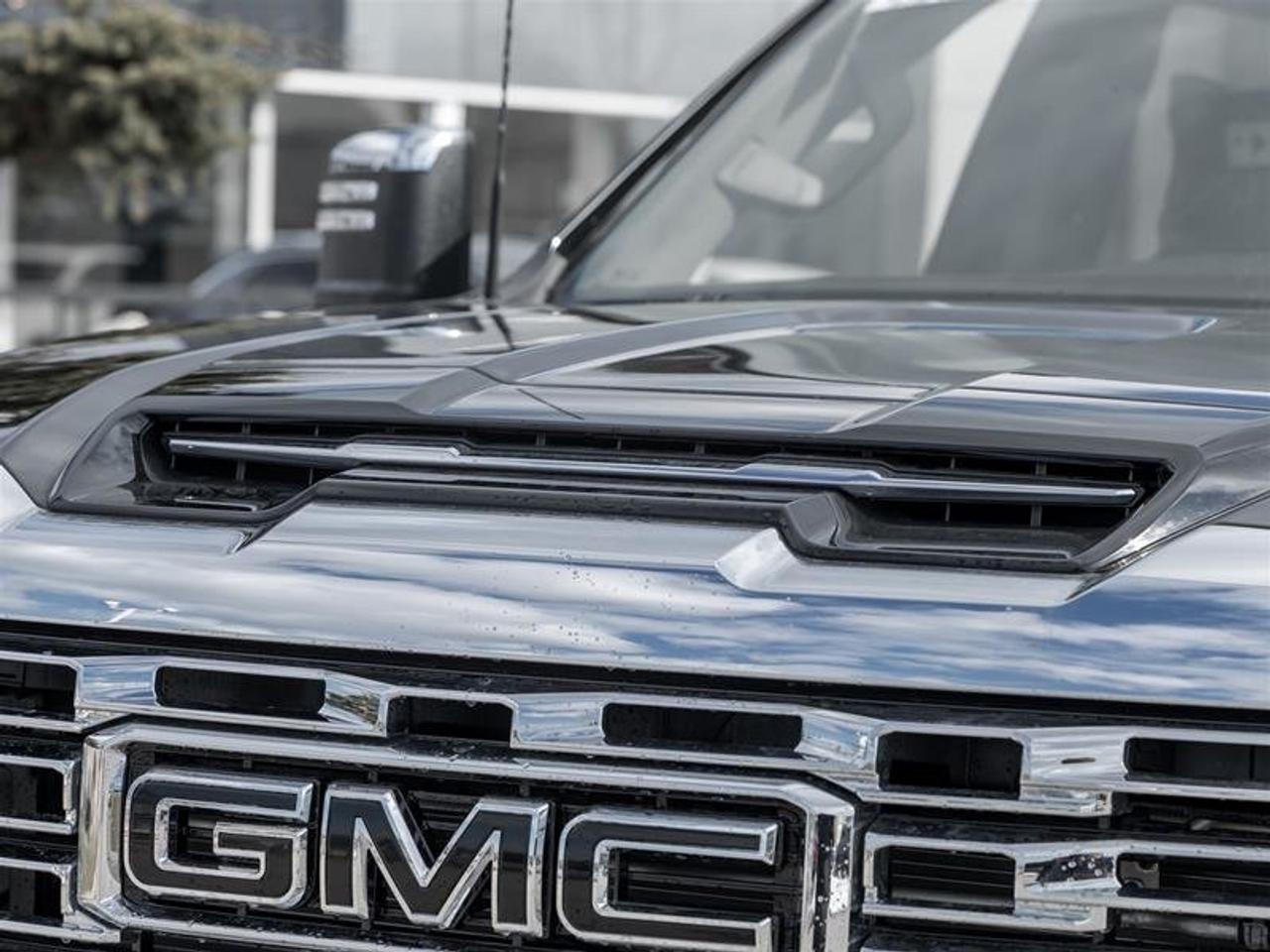 2026 GMC Sierra 2500 HD DENALI Photo