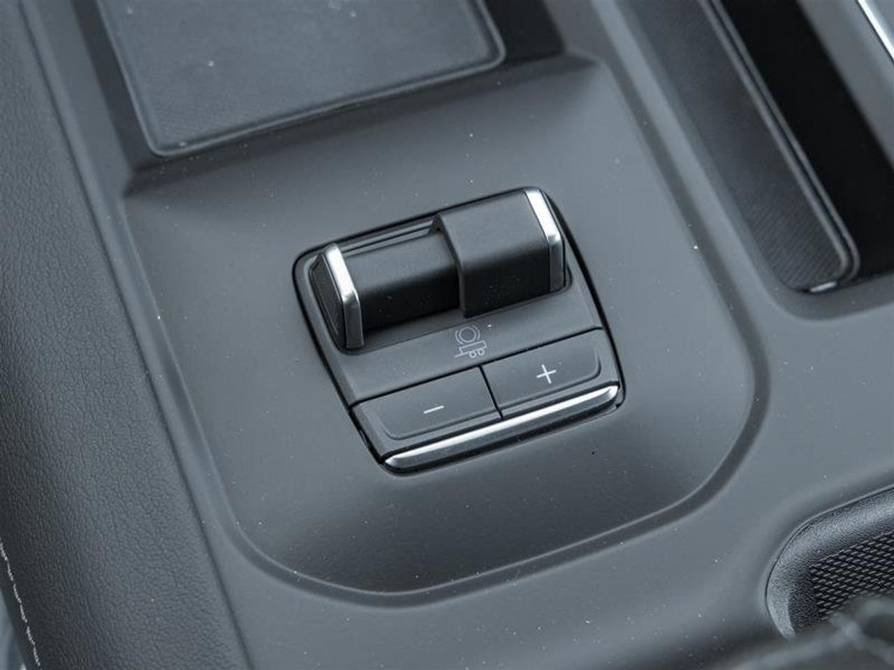 2026 GMC Sierra 2500 HD DENALI Photo