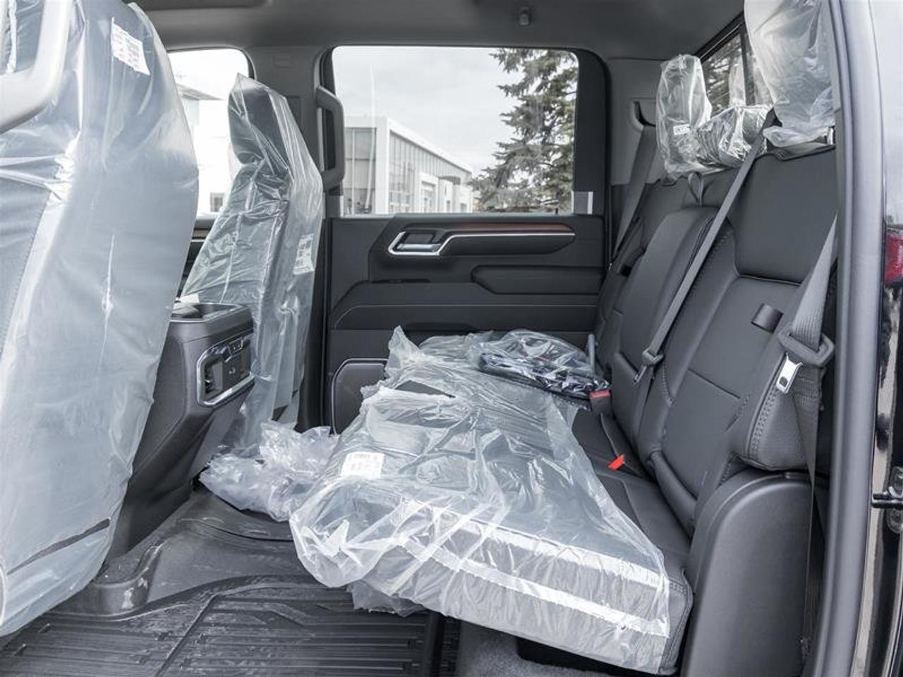 2026 GMC Sierra 2500 HD DENALI Photo