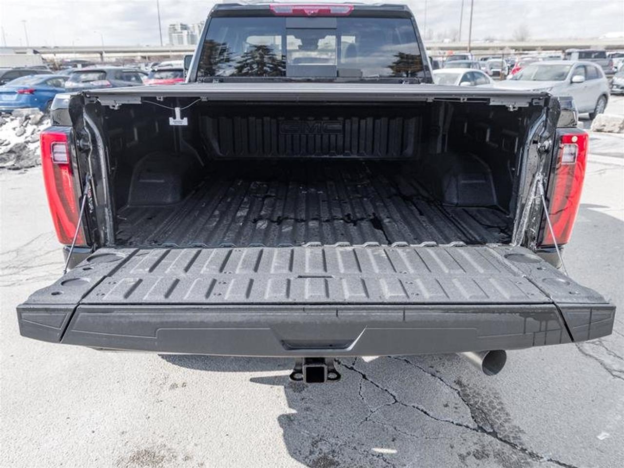 2026 GMC Sierra 2500 HD DENALI Photo