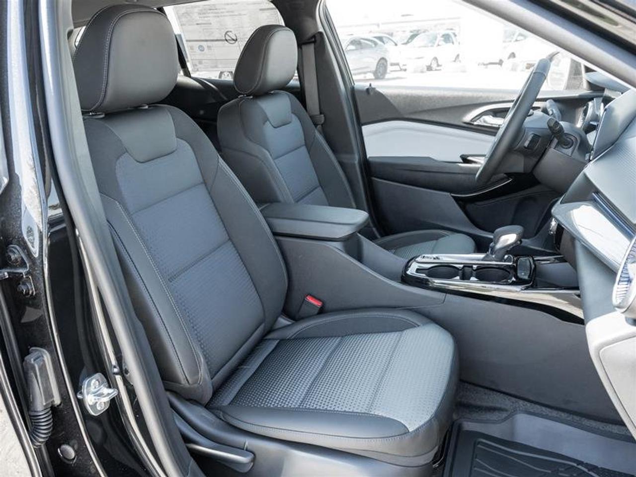 2026 Chevrolet Trax LT Photo