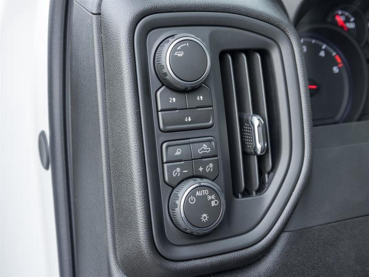 2026 Chevrolet Silverado 2500 HD CUSTOM Photo