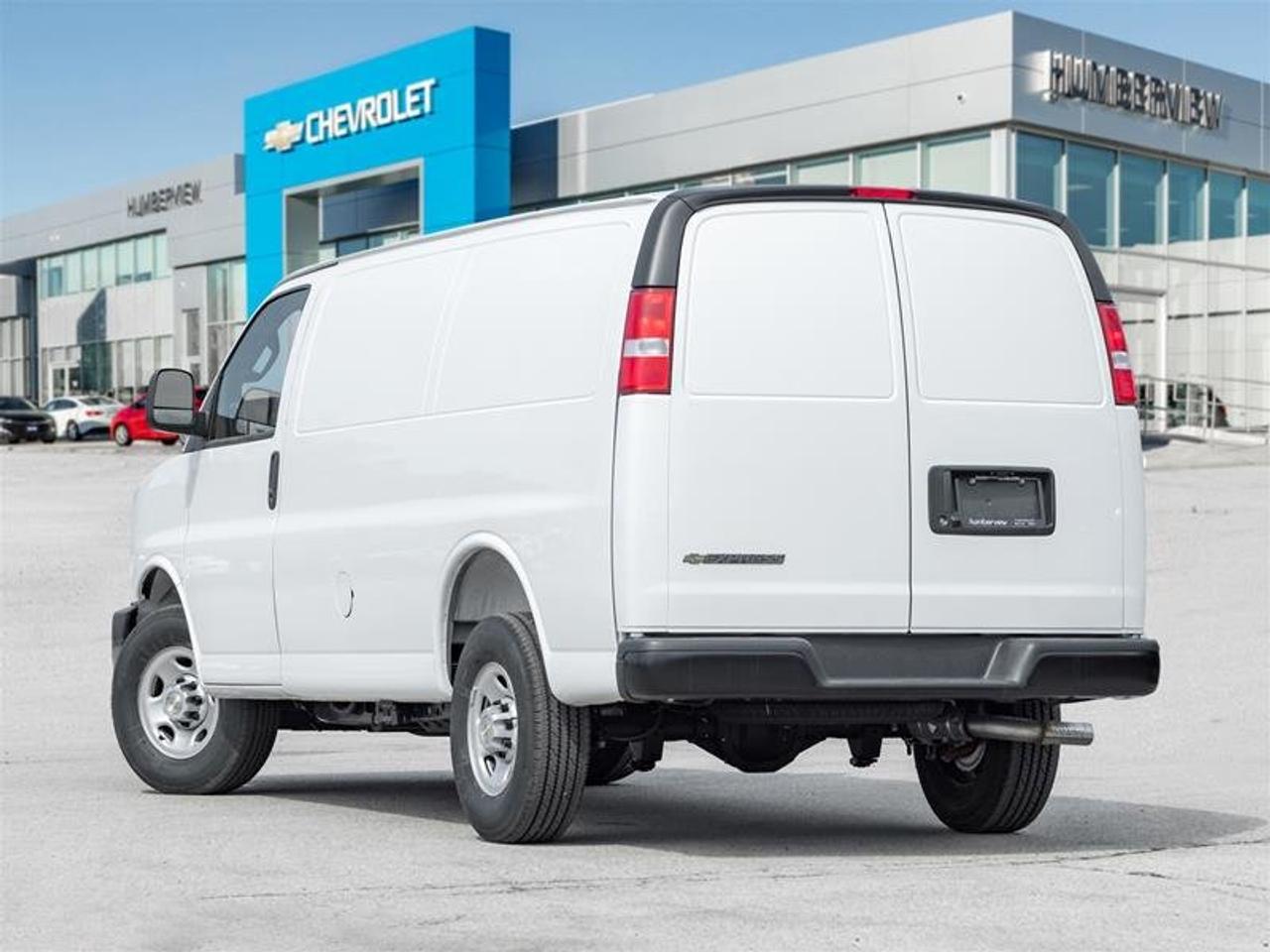 2026 Chevrolet Express Cargo 2500 WT 135'' Photo