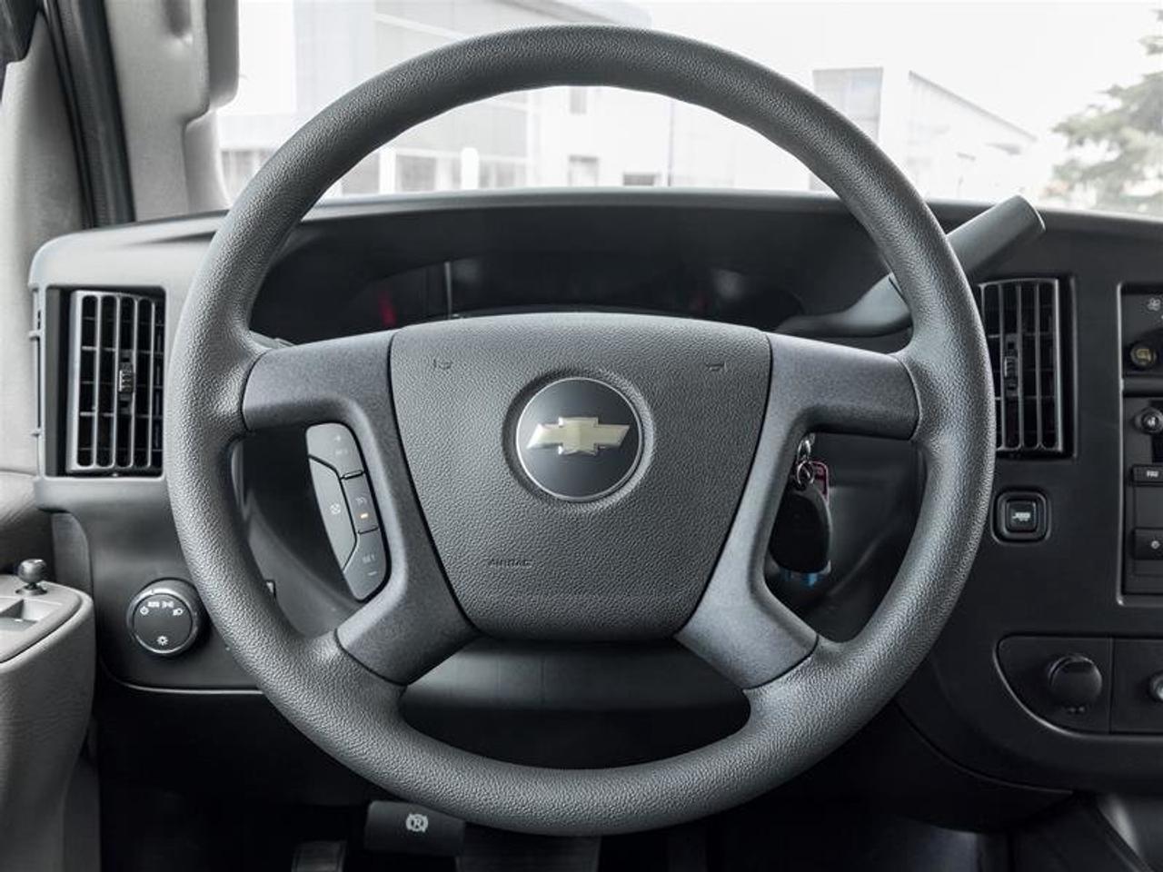 2026 Chevrolet Express Cargo 2500 WT 135'' Photo