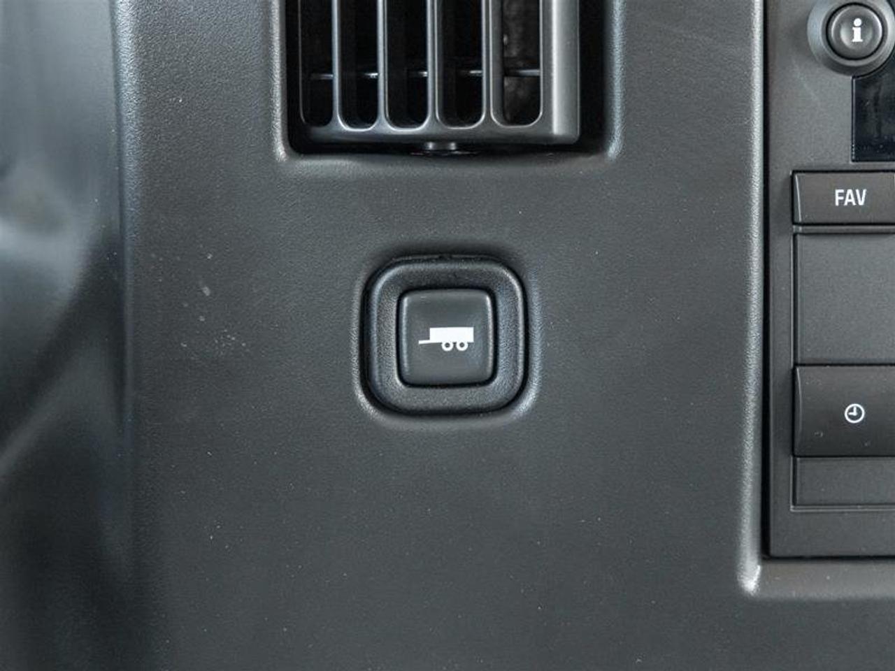 2026 Chevrolet Express Cargo 2500 WT 135'' Photo