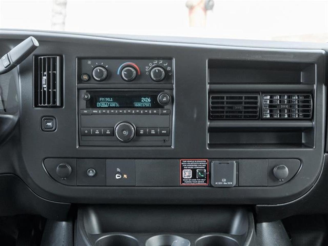 2026 Chevrolet Express Cargo 2500 WT 135'' Photo