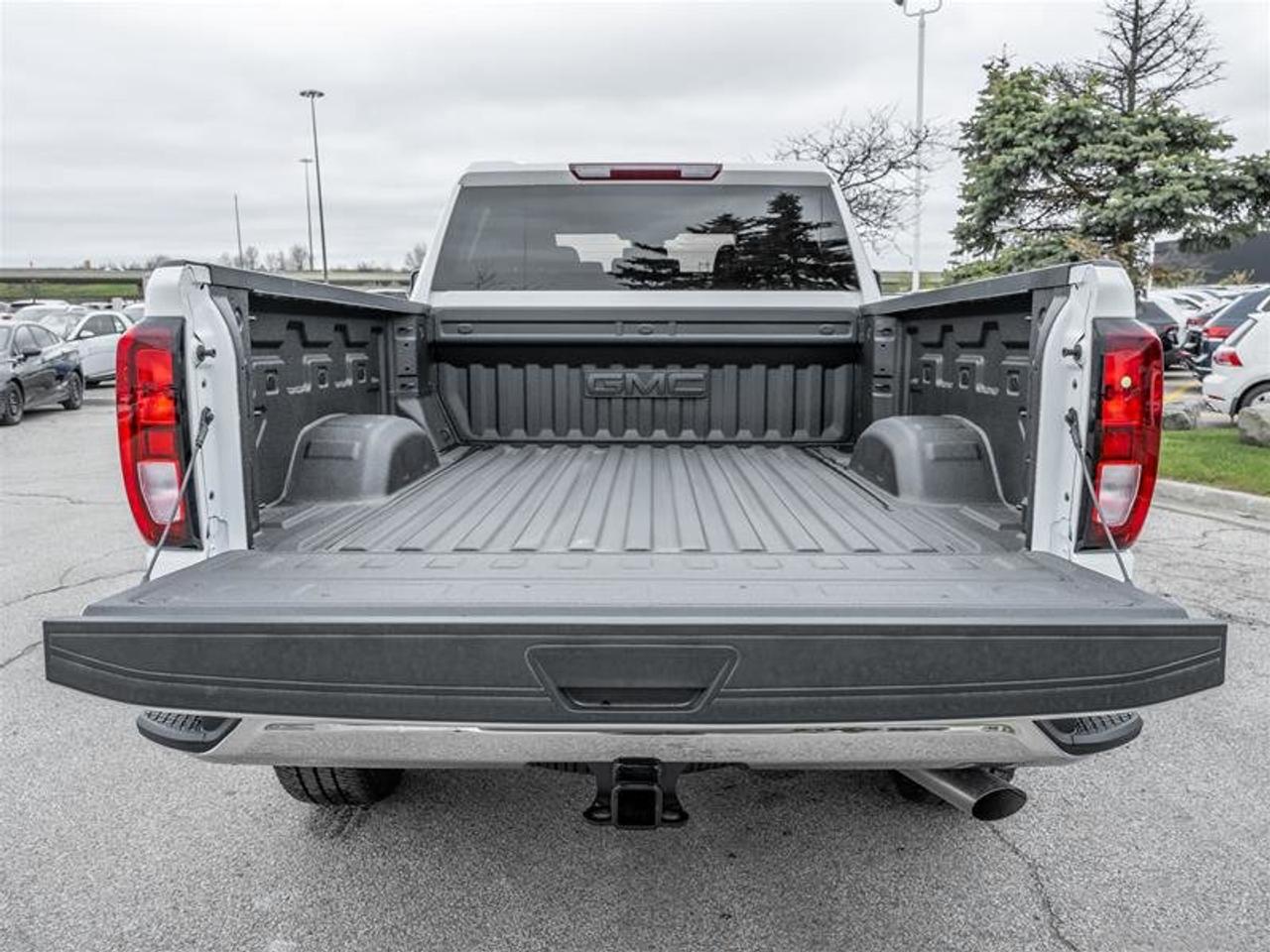 2026 GMC Sierra 2500 HD SLE Photo