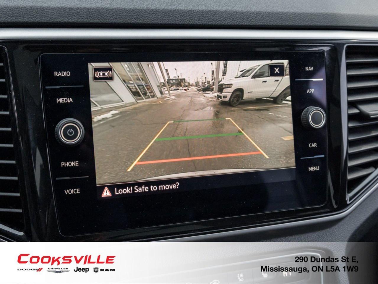 2023 Volkswagen Atlas Execline 3.6L 8sp at w/Tip 4MOTION Photo