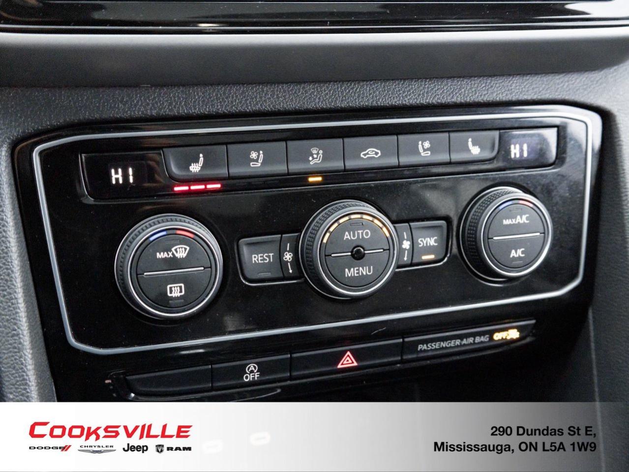 2023 Volkswagen Atlas Execline 3.6L 8sp at w/Tip 4MOTION Photo