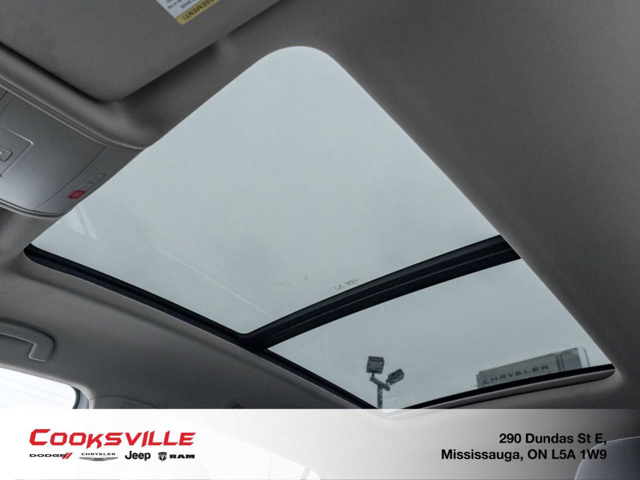 2023 Volkswagen Atlas Execline 3.6L 8sp at w/Tip 4MOTION Photo