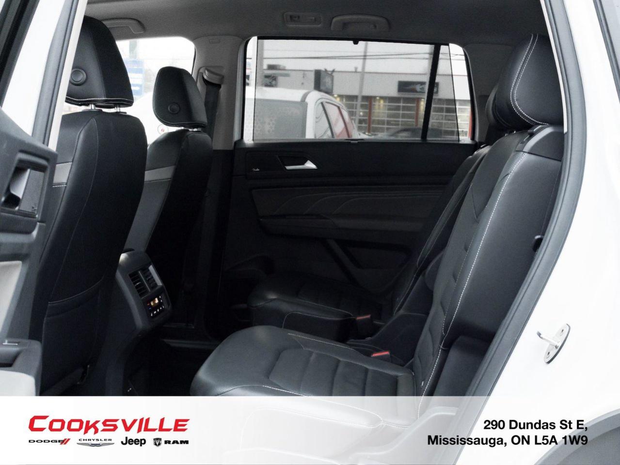 2023 Volkswagen Atlas Execline 3.6L 8sp at w/Tip 4MOTION Photo