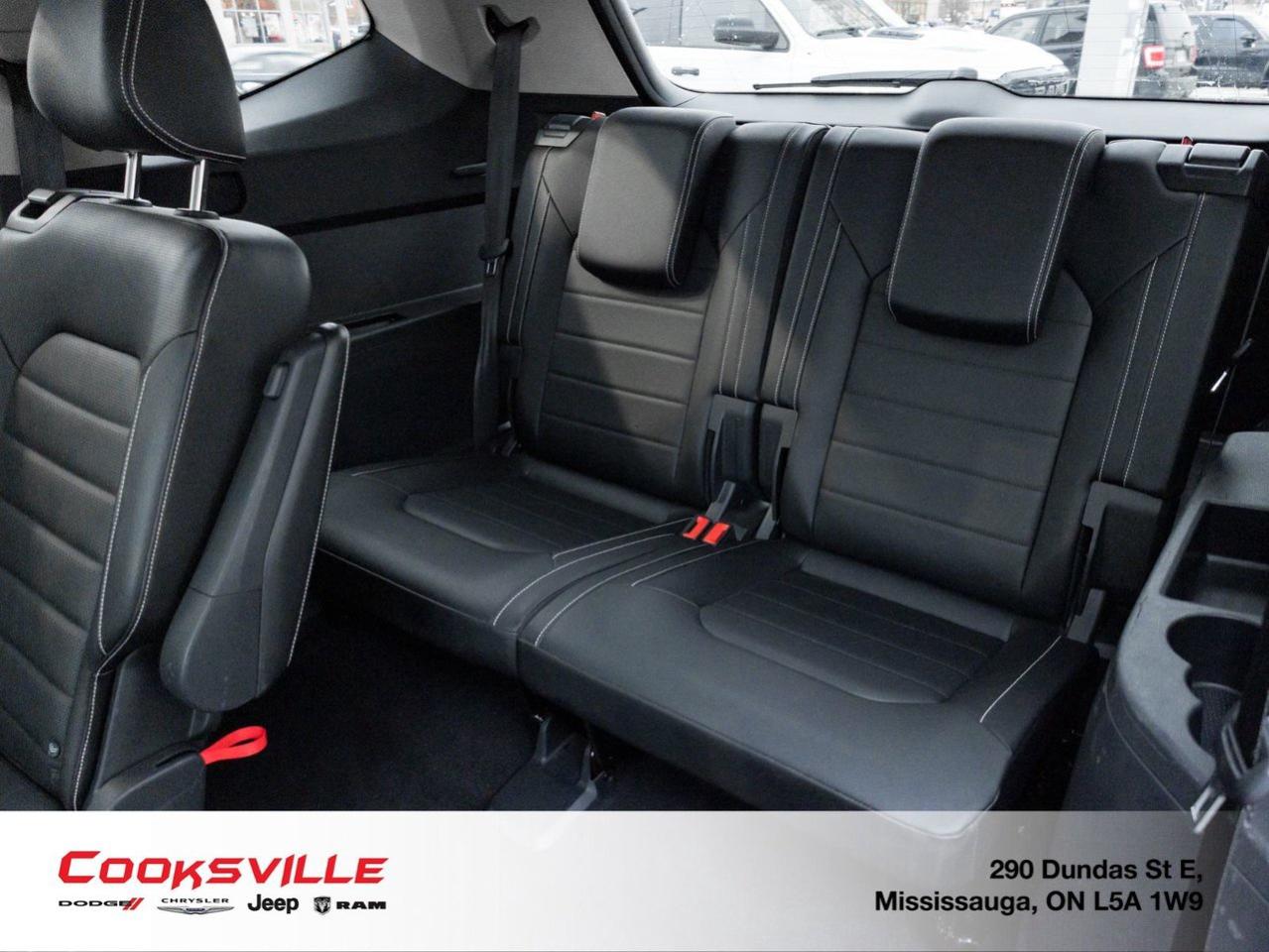 2023 Volkswagen Atlas Execline 3.6L 8sp at w/Tip 4MOTION Photo