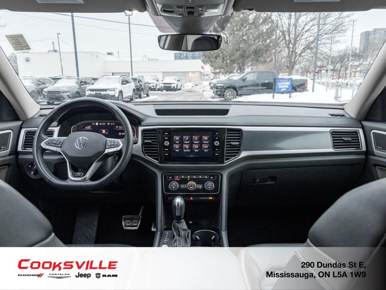 2023 Volkswagen Atlas Execline 3.6L 8sp at w/Tip 4MOTION Photo