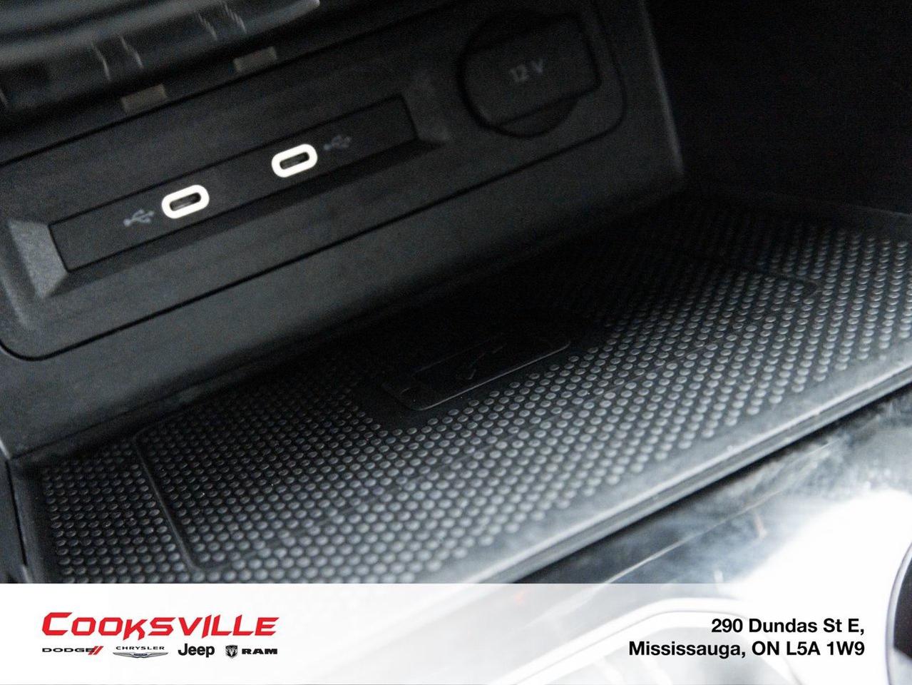 2023 Volkswagen Atlas Execline 3.6L 8sp at w/Tip 4MOTION Photo