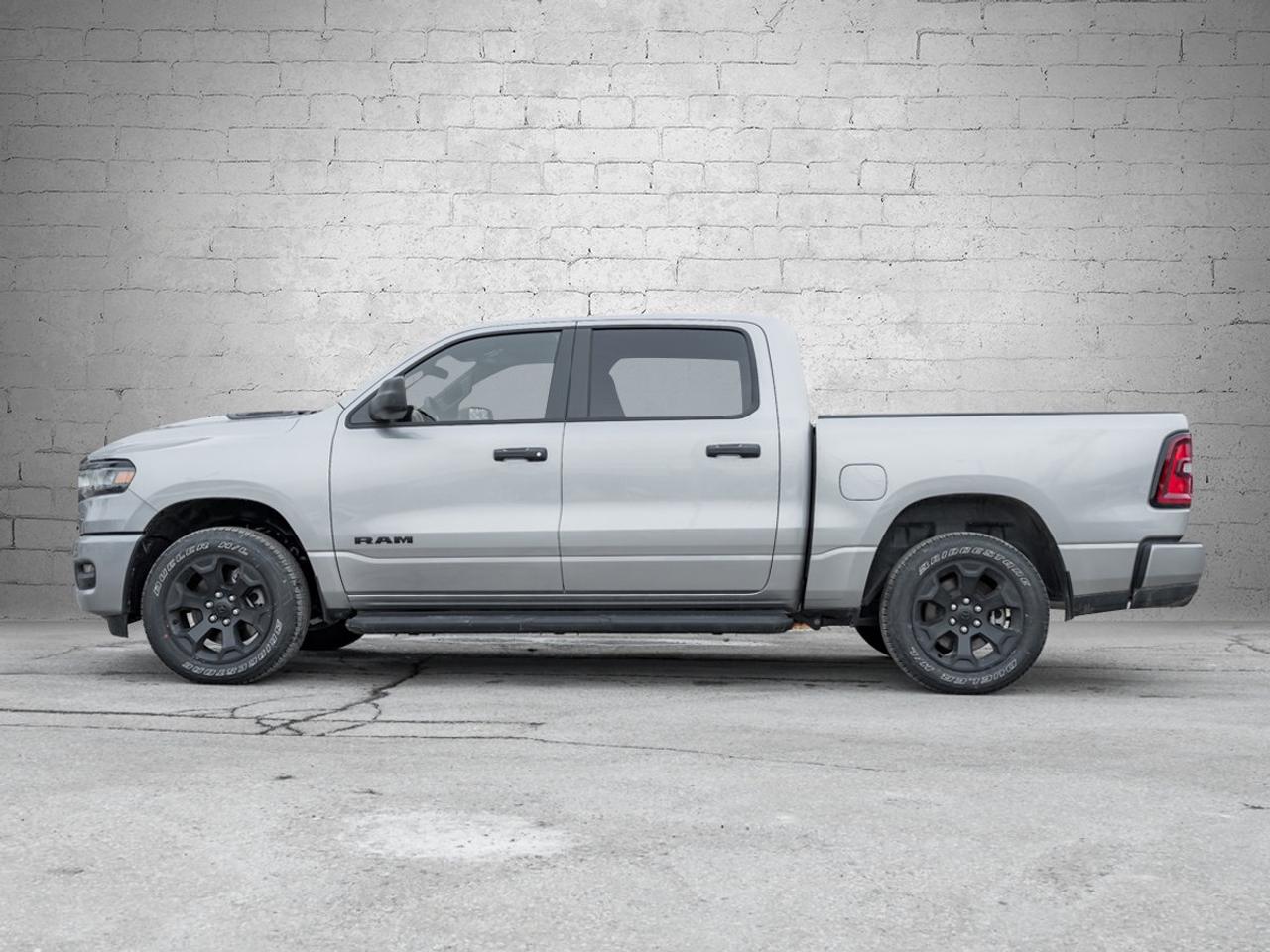 2026 RAM 1500 Express Photo2