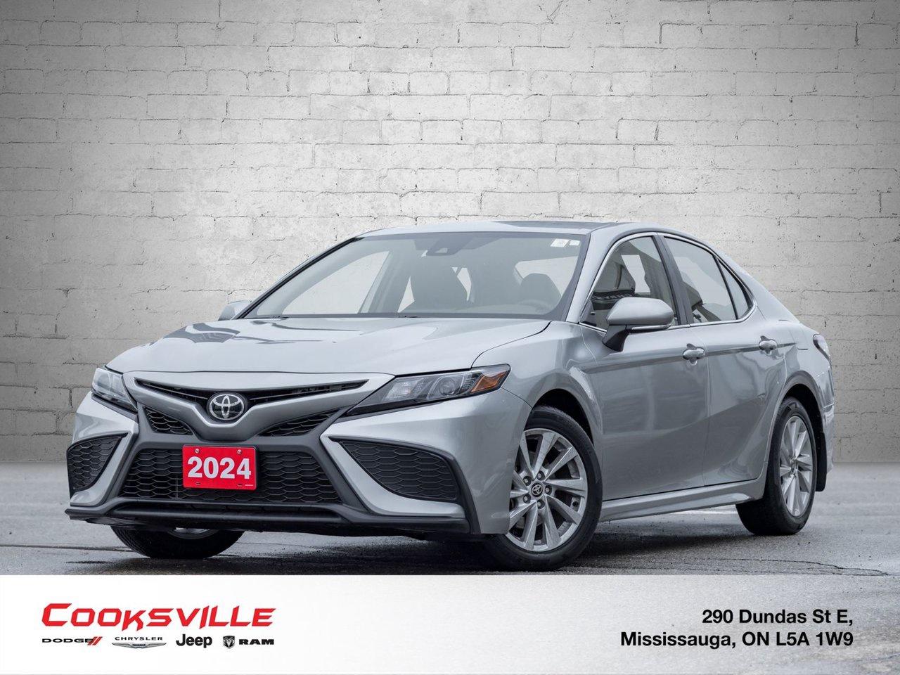 2024 Toyota Camry SE Photo