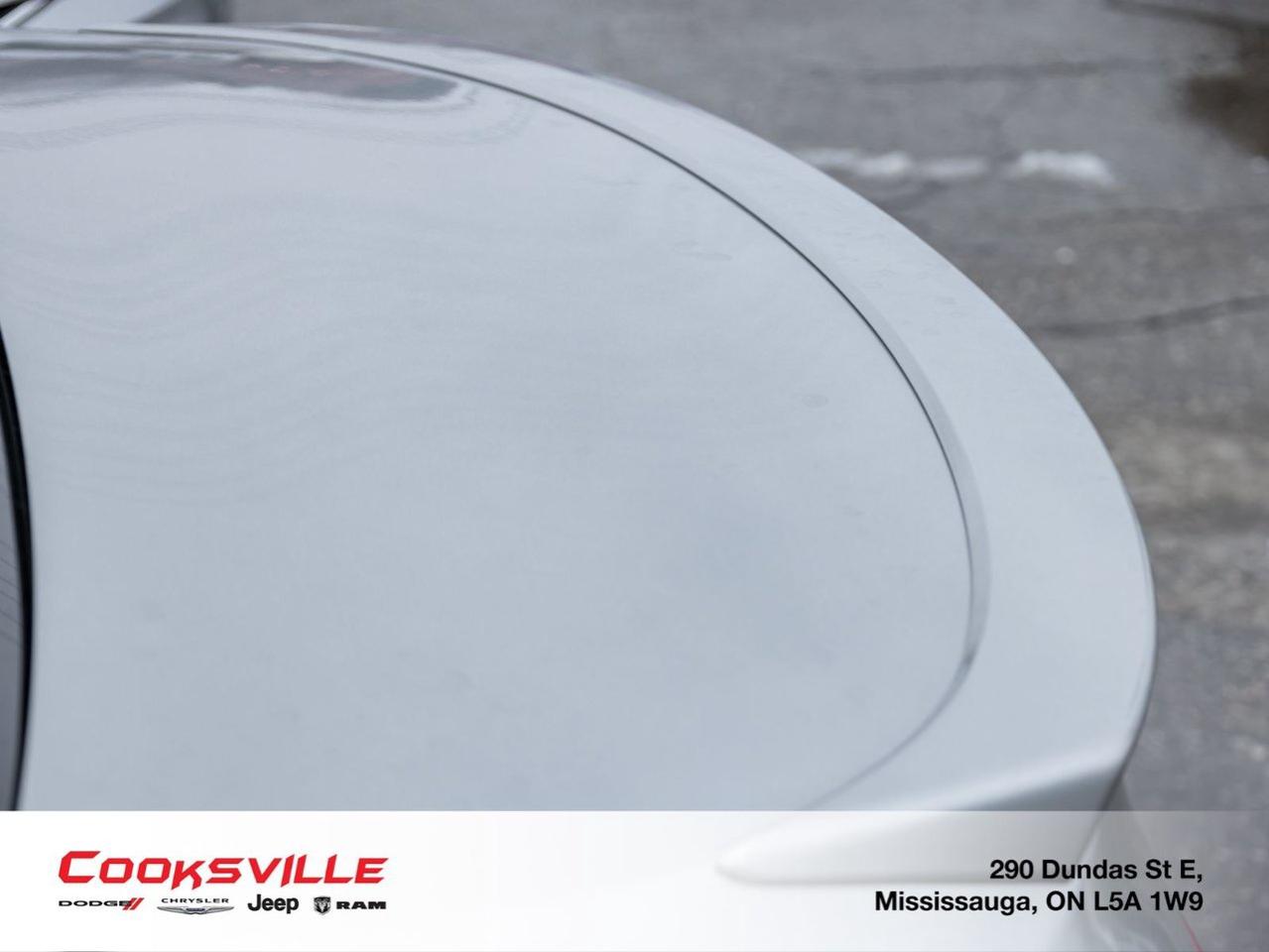 2024 Toyota Camry SE Photo