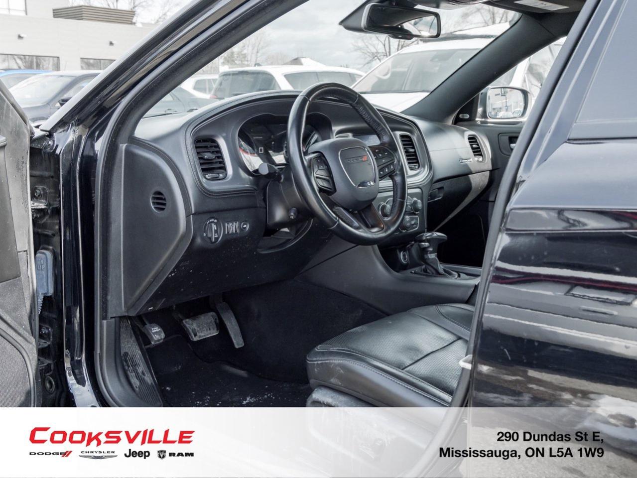 2023 Dodge Charger SXT AWD Photo