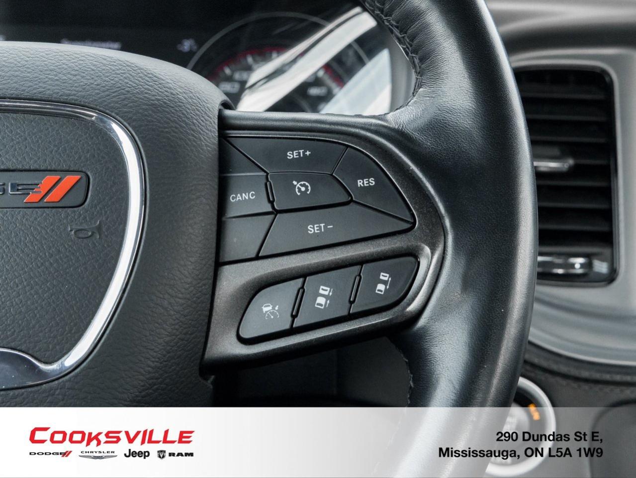 2023 Dodge Charger SXT AWD Photo