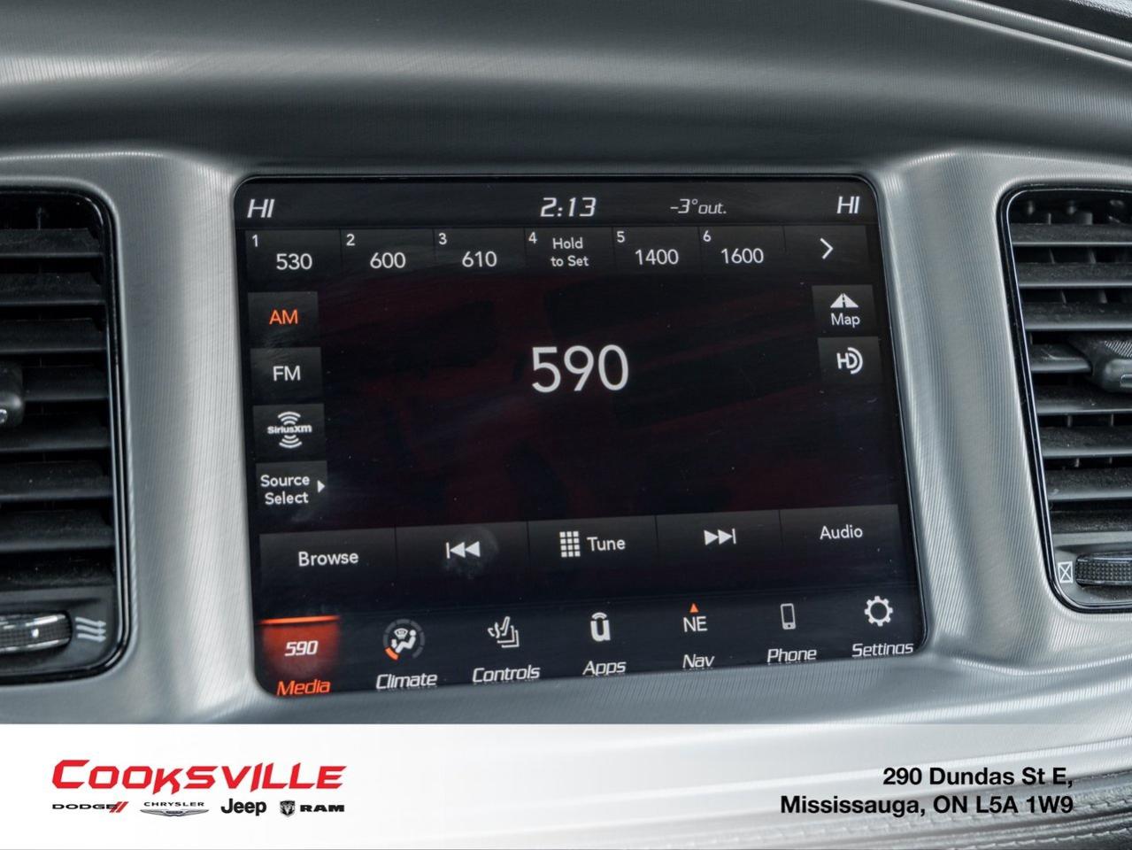 2023 Dodge Charger SXT AWD Photo