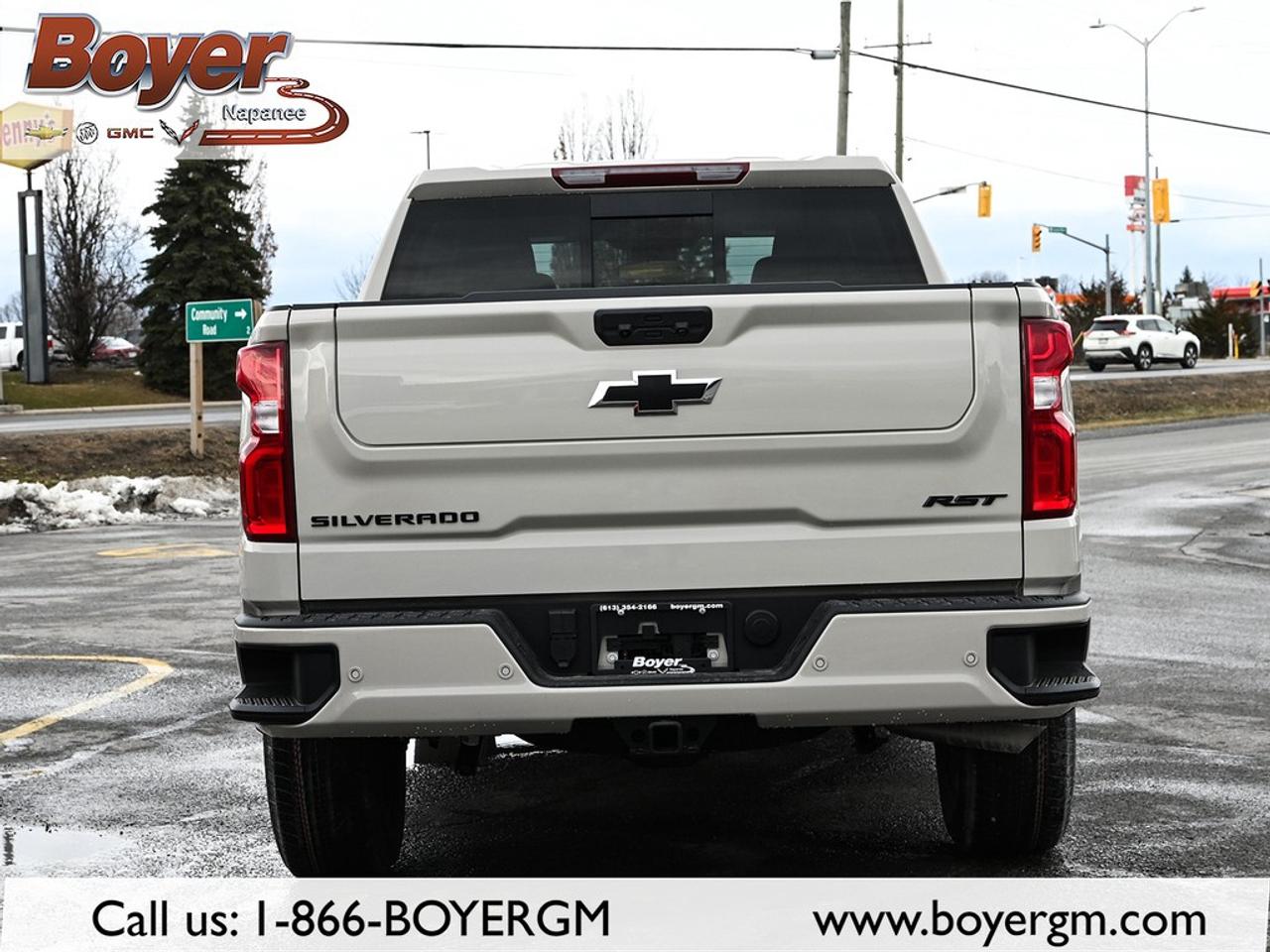 2026 Chevrolet Silverado 1500 Crew Cab Short Box 4-Wheel Drive RST Photo4