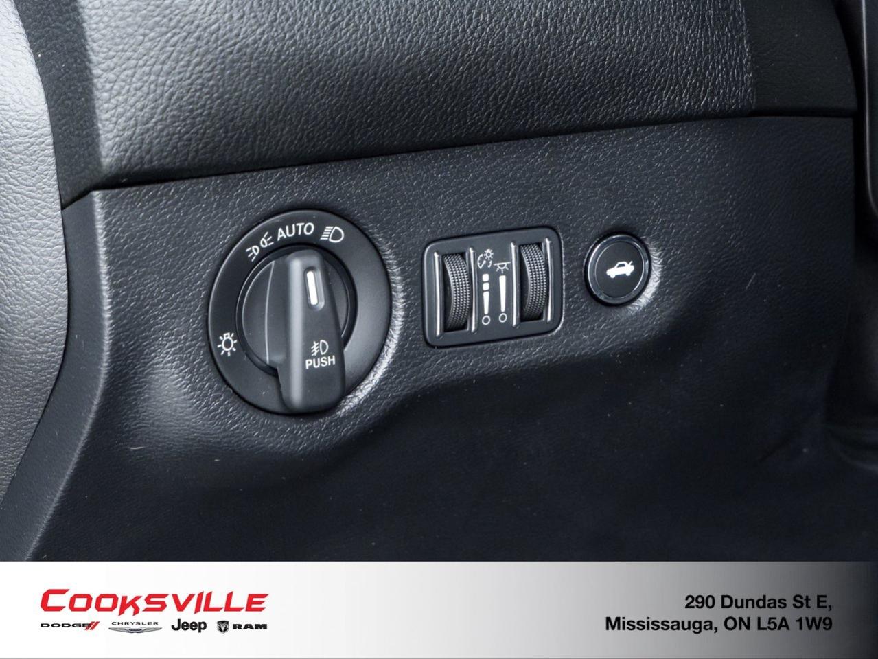 2022 Dodge Challenger GT AWD Photo