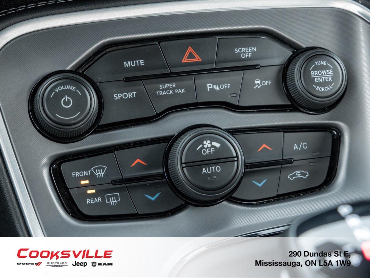 2022 Dodge Challenger GT AWD Photo