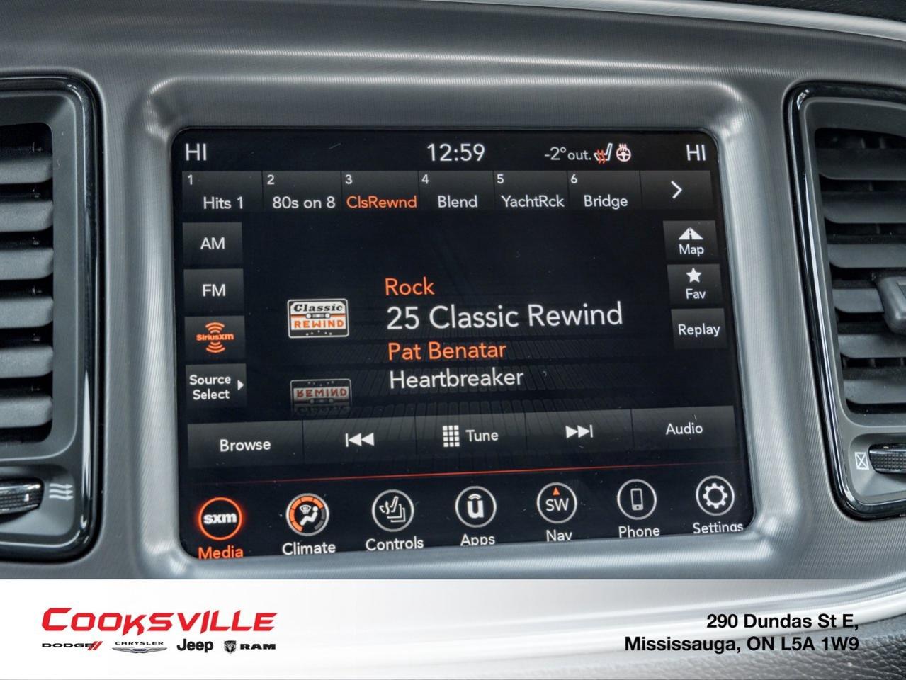 2022 Dodge Challenger GT AWD Photo