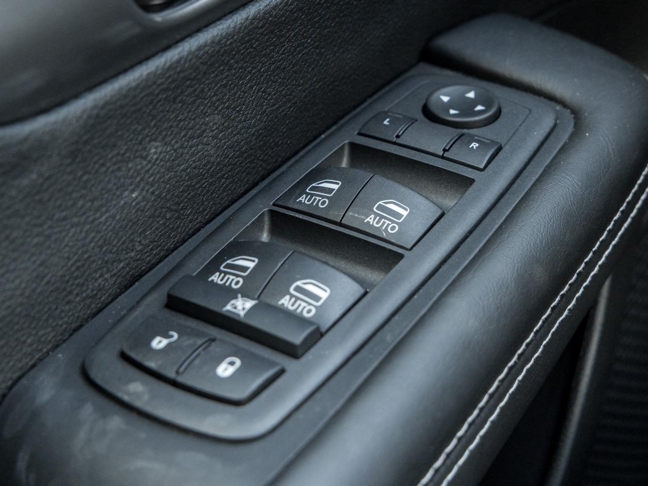 2026 Chrysler Grand Caravan SXT Photo