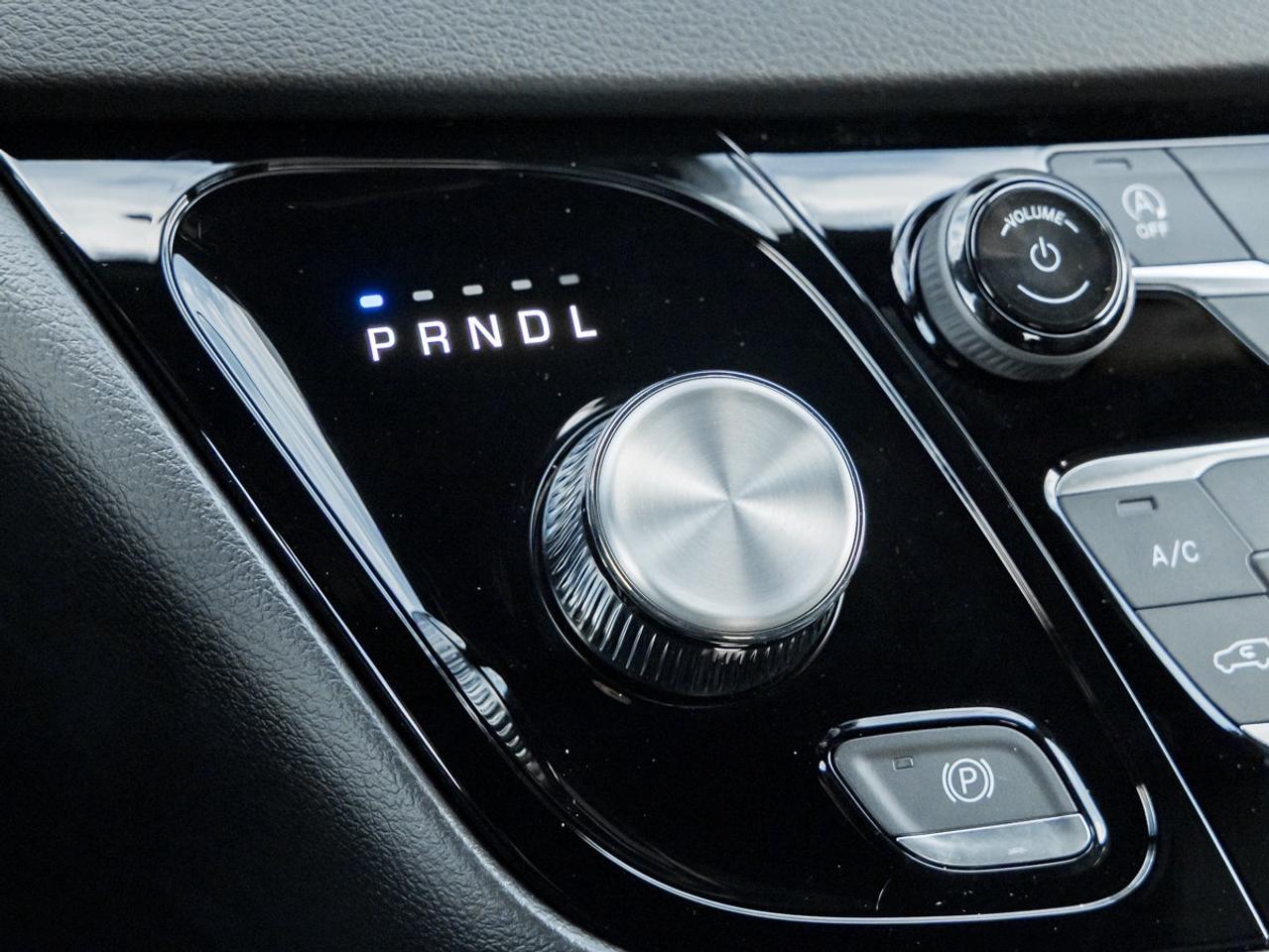 2026 Chrysler Grand Caravan SXT Photo