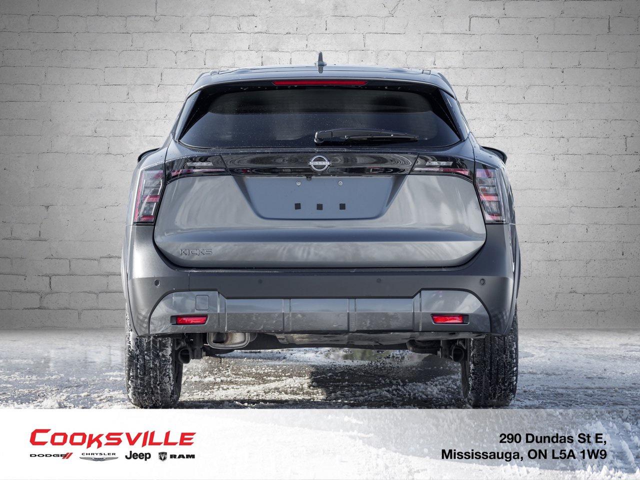 2025 Nissan Kicks Play SV FWD Photo