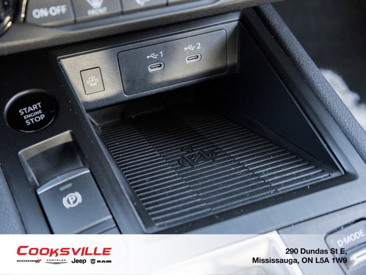 2025 Nissan Kicks Play SV FWD Photo