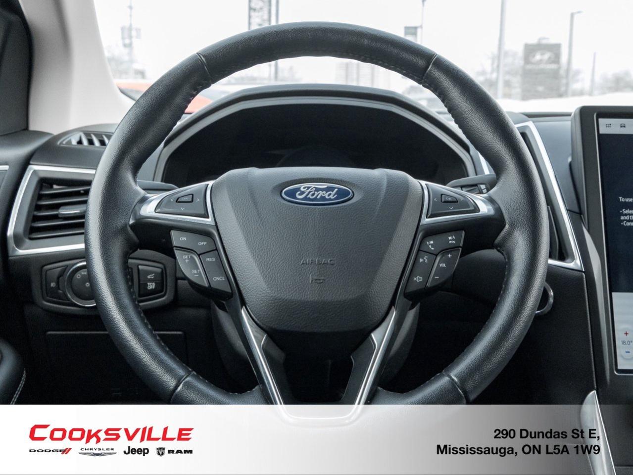 2024 Ford Edge Titanium AWD Photo