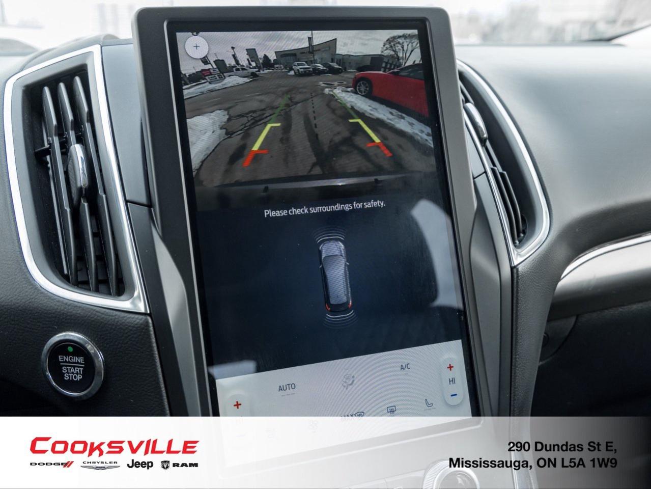 2024 Ford Edge Titanium AWD Photo