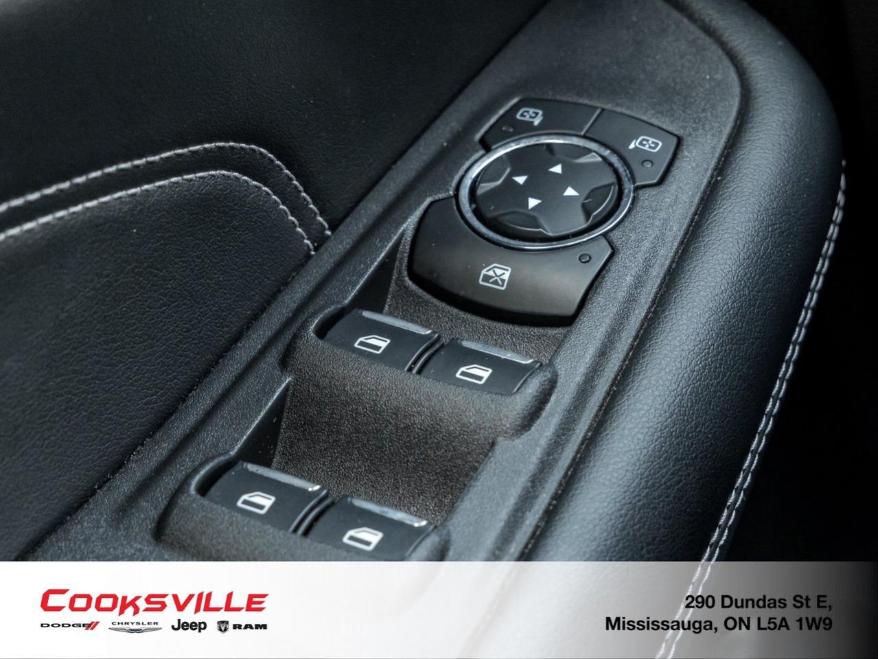 2024 Ford Edge Titanium AWD Photo