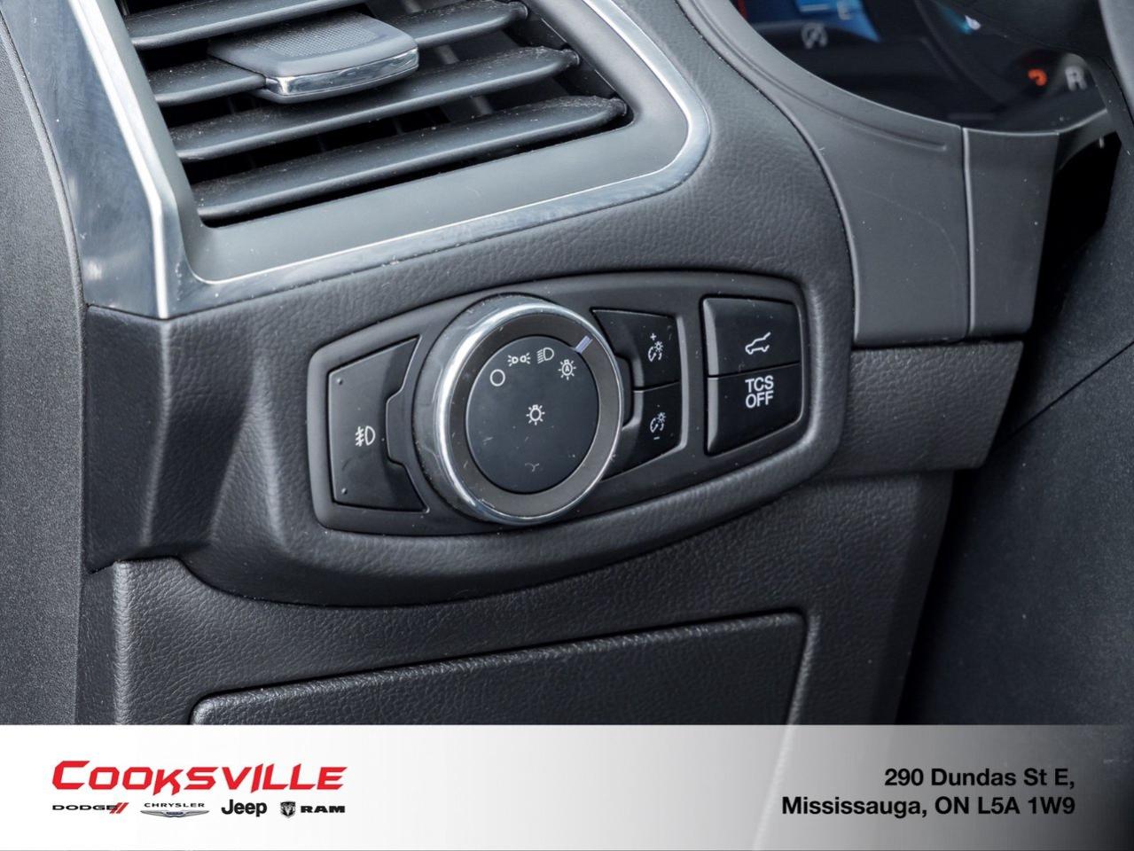 2024 Ford Edge Titanium AWD Photo