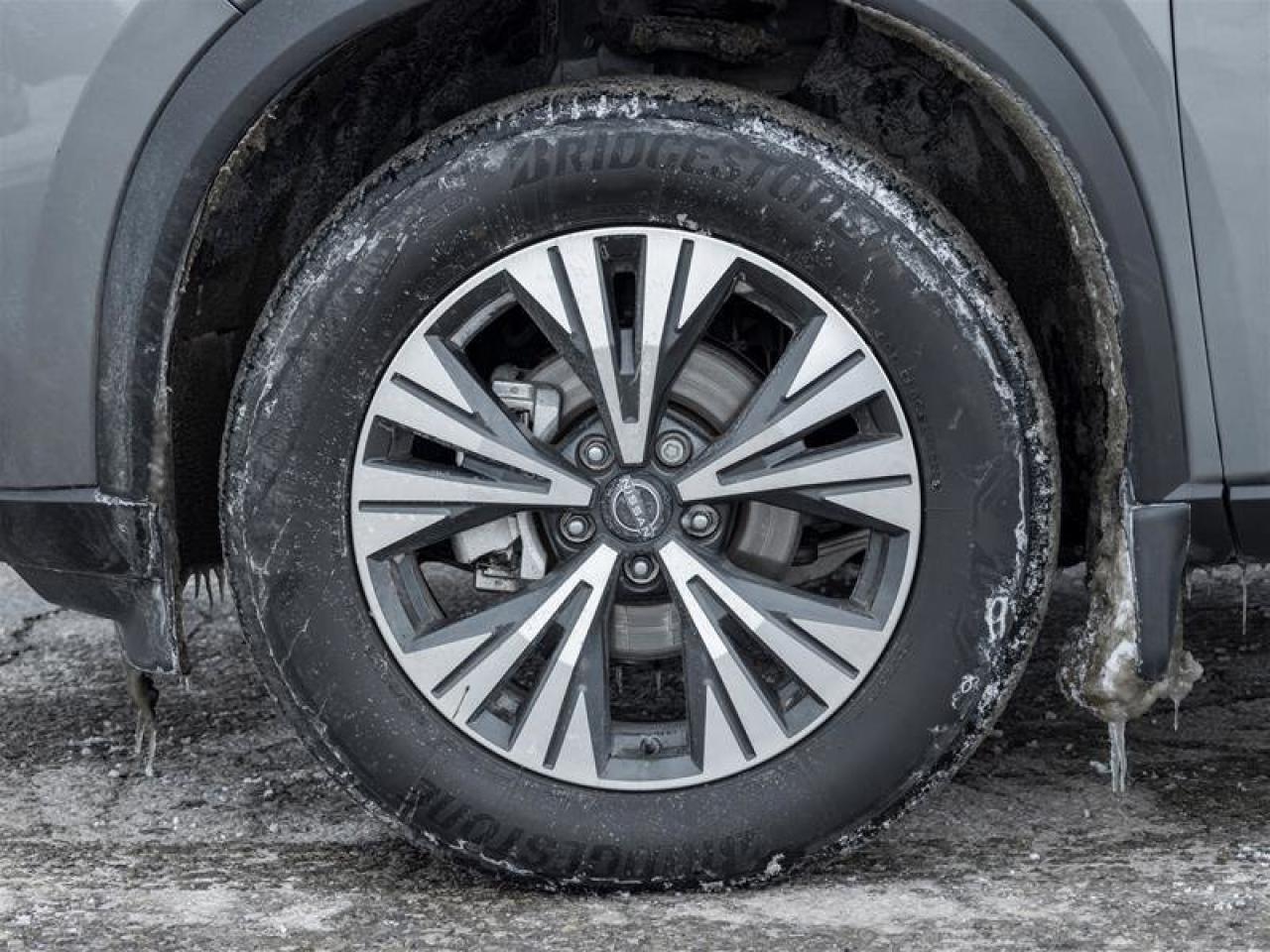 2023 Nissan Rogue SV MOONROOF Photo