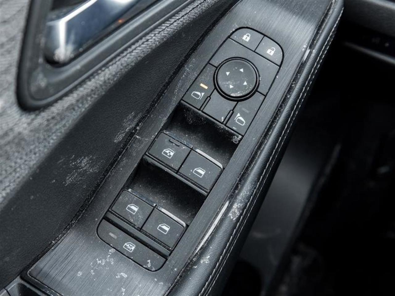 2023 Nissan Rogue SV MOONROOF Photo