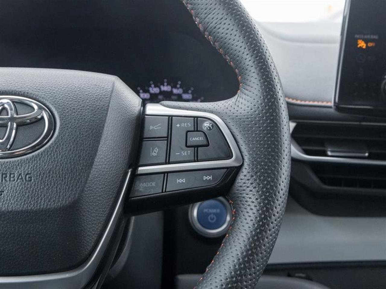 2024 Toyota Sienna Hybrid Sienna XSE AWD 7-Pass Photo