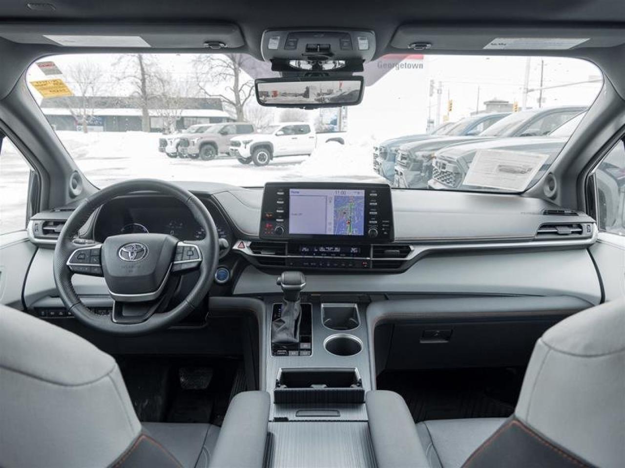 2024 Toyota Sienna Hybrid Sienna XSE AWD 7-Pass Photo