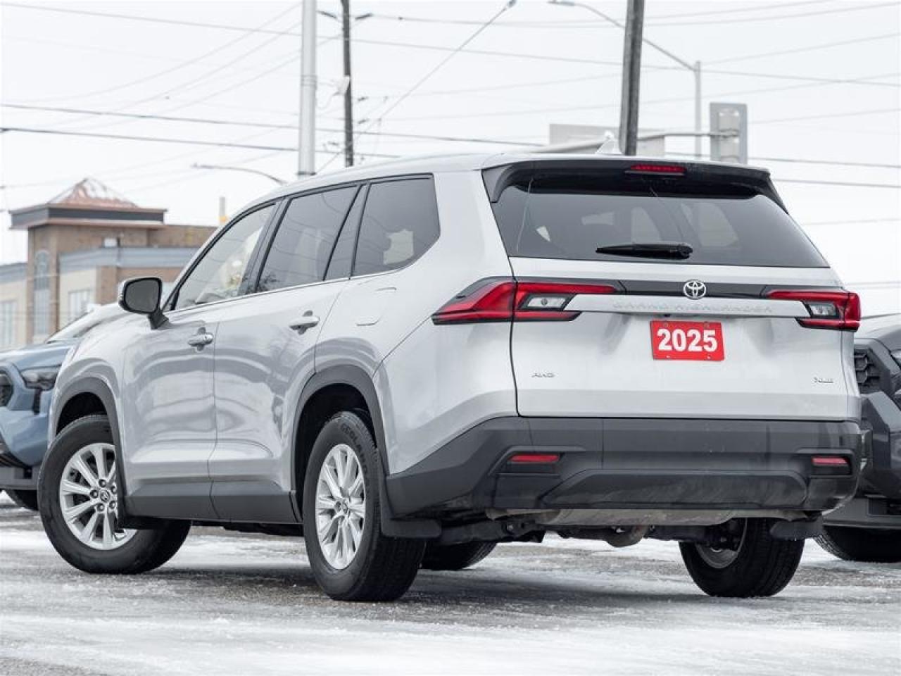 2025 Toyota Grand Highlander XLE AWD Photo